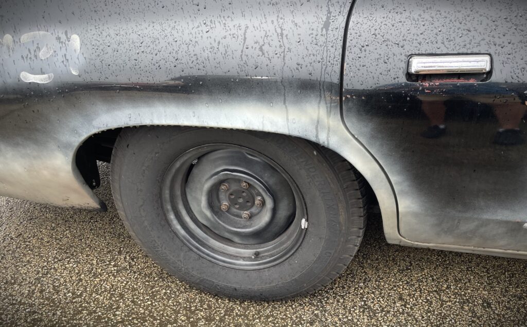1974 Dodge Monaco Bluesmobile Replica, wheel