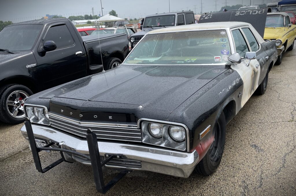 1974 Dodge Monaco Bluesmobile Replica, front left