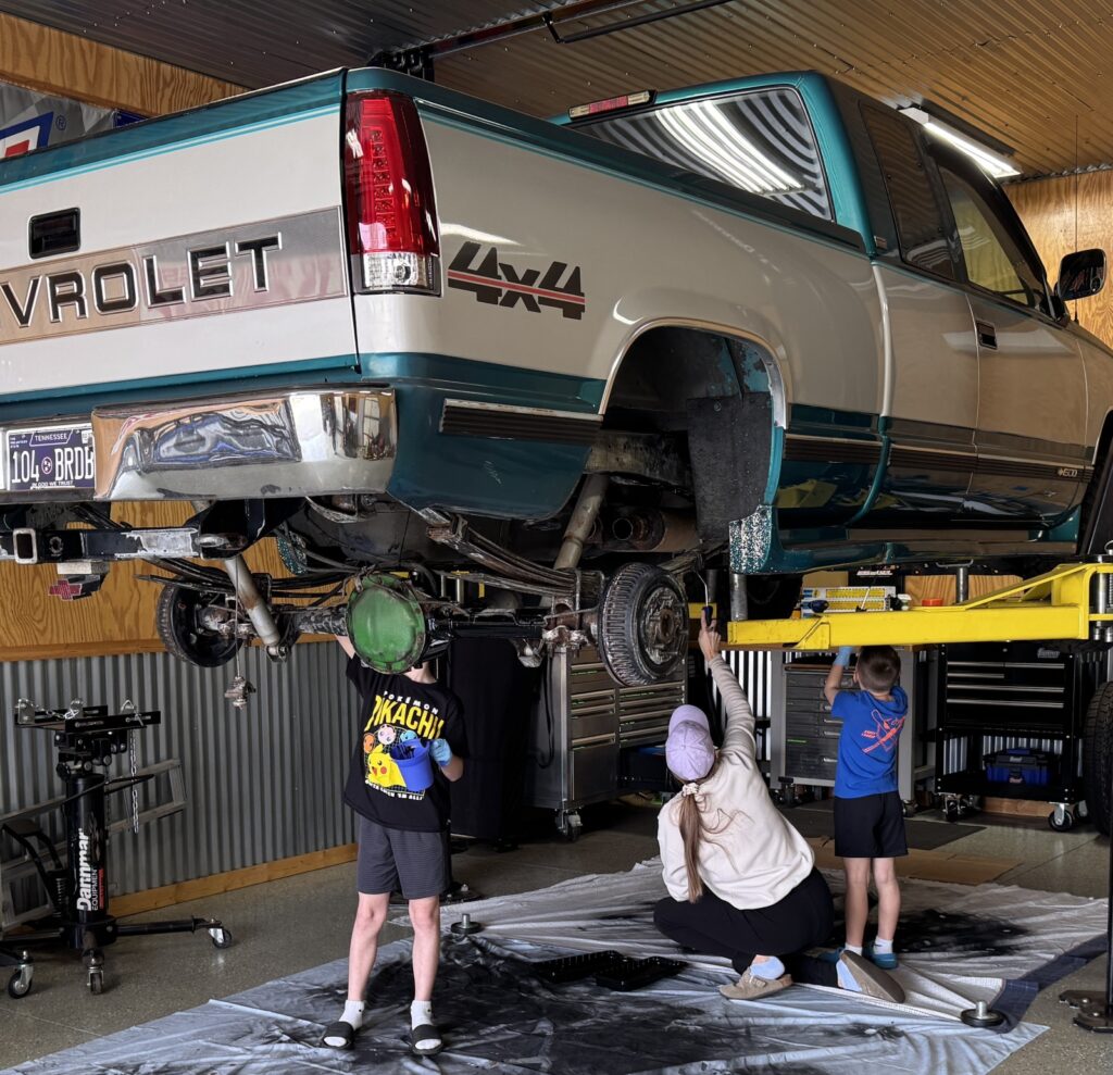 Cleaning and painting 1994 Chevy K1500 frame